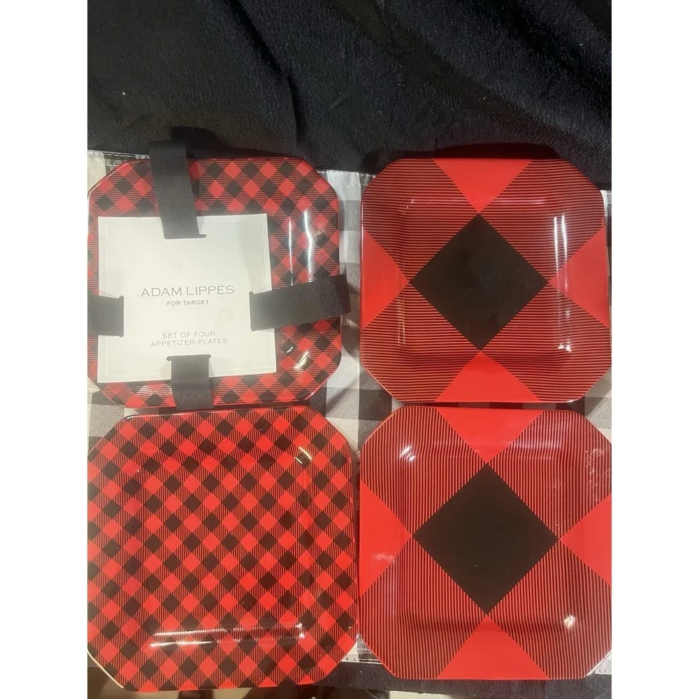 NWT Adam Lippes Set of Four Appetizer Plates RED AND BLACK‎ (2259-2260)